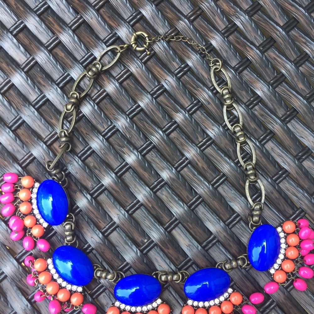 🚨FLASH SALE🚨J.Crew inspired Fan Fringe Necklace - Picture 3 of 3